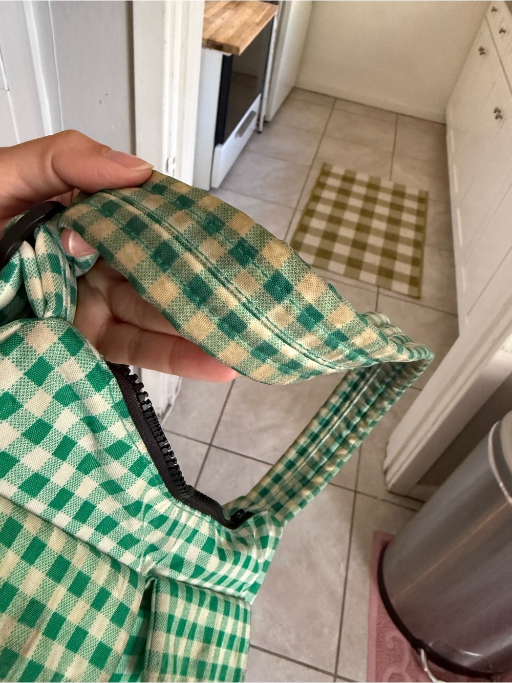 BAGGU cargo shoulder bag green & white gingham - Picture 5 of 9